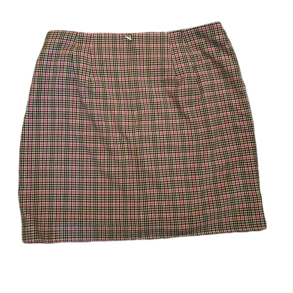 LOFT Plaid Mini Skirt - Picture 3 of 6